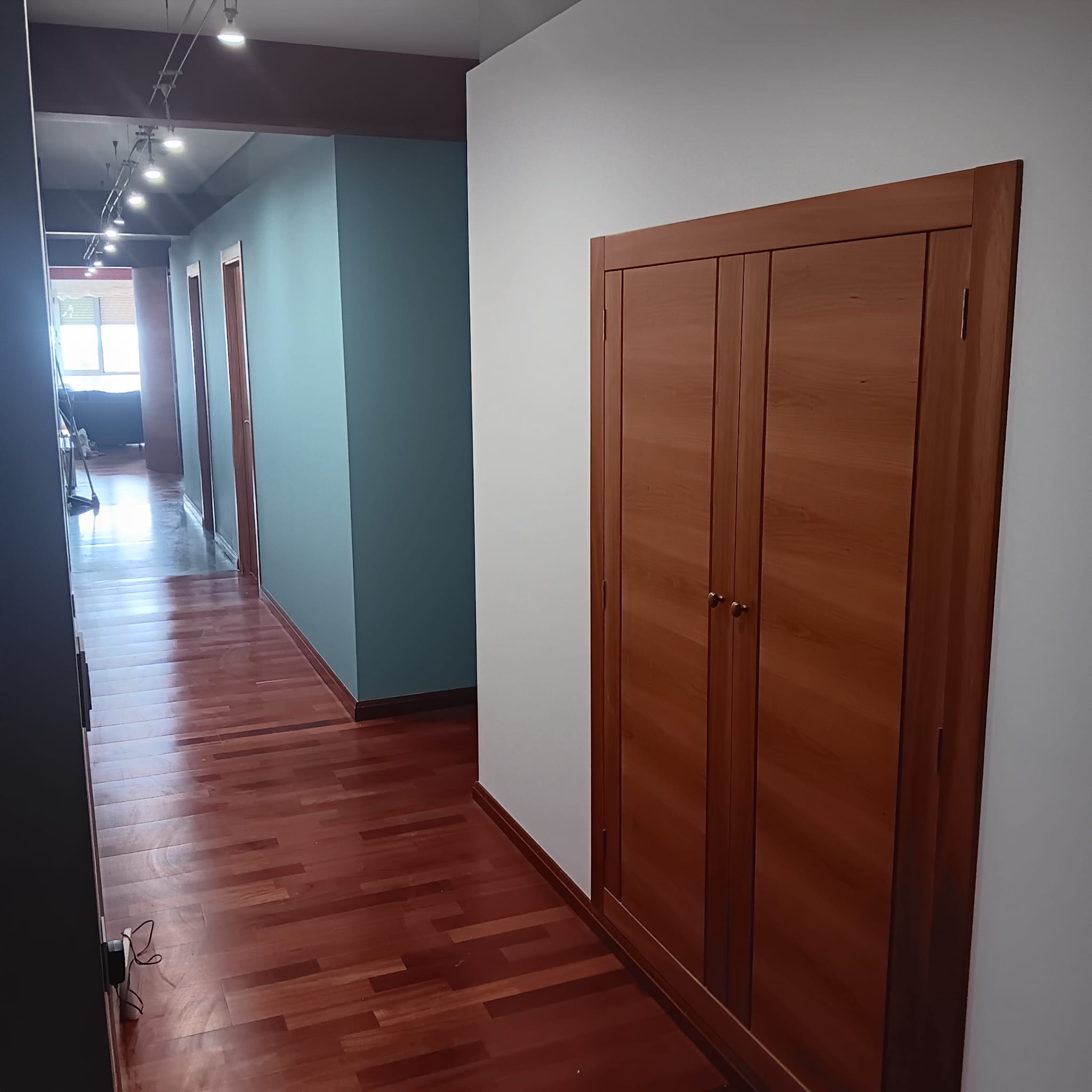 renovación de piso con pintura para interiores castellón